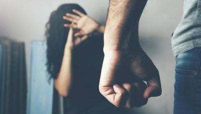 Φιλιατρά: 46χρονος ξυλοφόρτωσε και χτύπησε την 25χρονη σύζυγό του με σιδερένιο λοστό