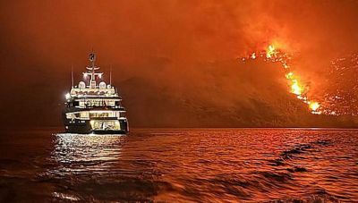 Φωτιά στην Ύδρα: Στον ανακριτή σήμερα  τα 13 μέλη του πληρώματος της θαλαμηγού     