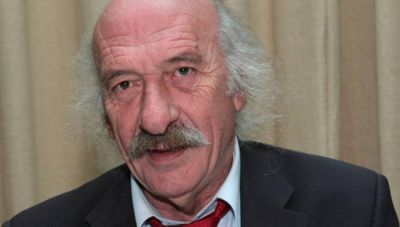 Το ΚΚΕ για τη βράβευση του ηθοποιού Βασίλη Κολοβού