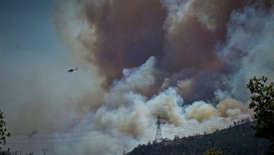 Φωτιά στην Πάρνηθα: Ενισχύονται οι δυνάμεις της Πυροσβεστικής - Ισχυροί οι άνεμοι (Βίντεο + Φωτο)