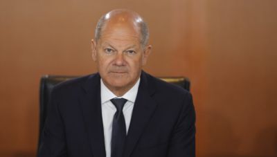 Όλαφ Σολτς: Θα υπερασπιστούμε κάθε τετραγωνικό εκατοστό της επικράτειας του ΝΑΤΟ