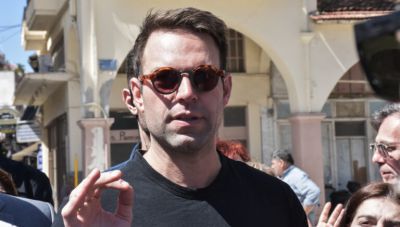 Νέο βίντεο Κασσελάκη: «Άντε να φύγουμε σε νησάκι – Ωπ, ξέχασα, δεν μπορούμε»