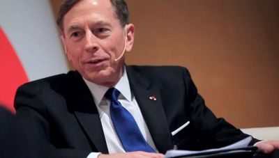 Ντέιβιντ Πετρέους: «Δύση ξύπνα!» – Αμερικανός στρατηγός λέει ότι ο Πούτιν θα κηρύξει πόλεμο με το ΝΑΤΟ