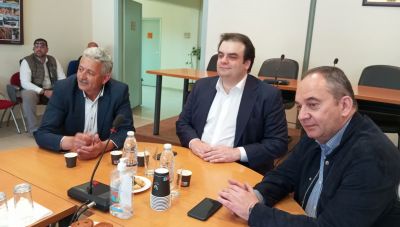 Σύσκεψη στο Οροπέδιο Λασιθίου με τον Κυριάκο Πιερρακάκη - Επί τάπητος τα θέματα Παιδείας