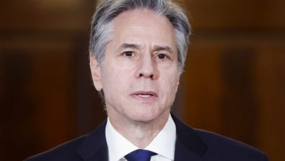 Ο Μπλίνκεν λέει ότι η Ρωσία πρέπει να πληρώσει για ό,τι κατέστρεψε ο Πούτιν στην Ουκρανία