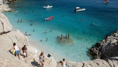 ΔΥΠΑ - Κοινωνικός Τουρισμός: Πάνω από 8.500 έκαναν διακοπές με voucher τον Απρίλιο