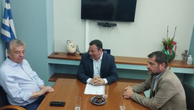 Συνάντηση Περιφερειάρχη - Μενεγάκη: «Θα καταβληθεί κάθε προσπάθεια για υλοποίηση έργων που προτάθηκαν»