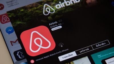 Έρχονται νέες παρεμβάσεις στο Airbnb για να πάρει ανάσα η αγορά κατοικίας