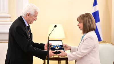 Παρασημοφόρηση του εφοπλιστή Π. Λασκαρίδη από την Πρόεδρο της Δημοκρατίας