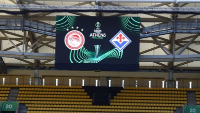 Τελικός Conference League: Προσαγωγή έξω από το OPAP Arena, οπαδός είχε μαχαίρι