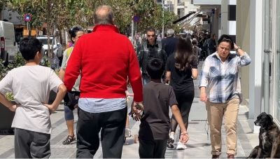 Ηράκλειο: Σε εορταστικούς ρυθμούς η αγορά ενόψει Πάσχα - Αισιοδοξία από τους εμπόρους (Βιντεο)