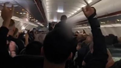 Αναγκαστική προσγείωση αεροσκάφους στο Ηράκλειο: Θέμα και στα διεθνή μέσα έγιναν οι... άτακτοι επιβάτες (βίντεο)