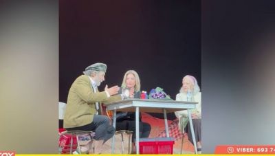 Η Μαρία Καρυστιανού στο Αλ Τσαντίρι του Λάκη Λαζόπουλου