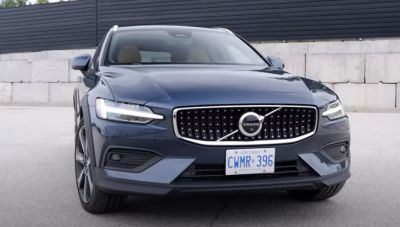 Ανήφορο - Κατήφορο... 2023 Volvo V60 Cross Country B5 AWD Ultimate (Βιντεο)
