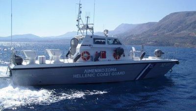 Ηράκλειο: Στο λιμάνι οι αλλοδαποί που εντοπίστηκαν σε παραλία της Μεσαράς- Συνελήφθη ο διακινητής