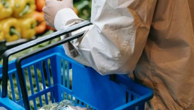 Ακρίβεια: 9 στους 10 πολίτες δεν έχουν δει μειώσεις τιμών