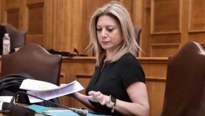 Καρυστιανού: Πάμε στην Ευρωβουλή με πάνω από 1.300.000 υπογραφές