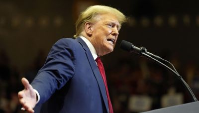 Δημοσκόπηση ΗΠΑ: Προβάδισμα Τραμπ με τέσσερις μονάδες έναντι του Μπάιντεν