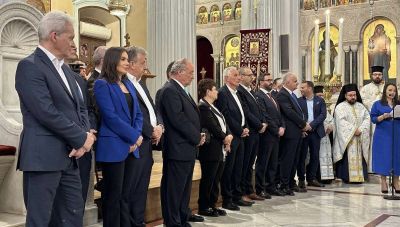 Ευχές για την 25η Μαρτίου με … αιχμές, από την Ελένη Βατσινά