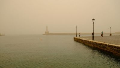 Κρήτη: Ξεπέρασε ο υδράργυρος τους 30 βαθμούς Κελσίου πριν τις 12 το μεσημέρι-Σκόνη και νοτιάδες στο νησί