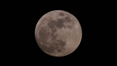 Μόσχα και Πεκίνο σκέφτονται να εγκαταστήσουν έναν πυρηνικό σταθμό στη Σελήνη