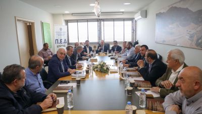 ΠΕΔ Κρήτης: Νέος πρόεδρος ο Γιώργος Μαρινάκης – Γ.Γ. ο Παναγιώτης Σημανδηράκης (ΒΙΝΤΕΟ)