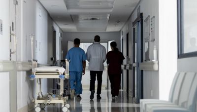 Ιδιωτικό ιατρείο θα μπορούν να έχουν πλέον οι γιατροί του Δημοσίου-Η νέα ρύθμιση