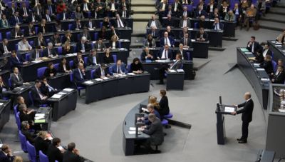 Γερμανία: Ο καγκελάριος δεν θα ζητήσει ψήφο εμπιστοσύνης κατά την προγραμματισμένη ομιλία του στην Bundestag την Τετάρτη
