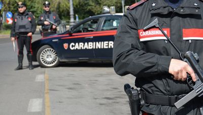 Ιταλία: Αποκαλύφθηκε πανευρωπαϊκό δίκτυο πλαστογραφίας έργων του Μπάνσκι, Γουόρχολ και Πικάσο