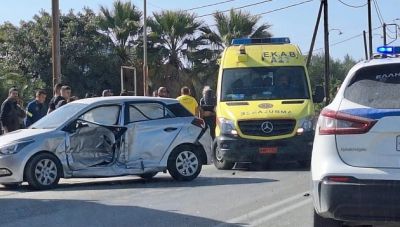 Ηράκλειο: Ακόμη ένα σοβαρό τροχαίο - Δύο αυτοκίνητα συγκρούστηκαν κοντά στις Μοίρες