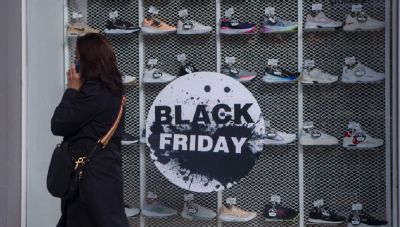 Black Friday 2024: Πλησιάζει η «Black Week» με τις μεγάλες προσφορές