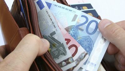 Πληρωμή 4.900 εφάπαξ σε 45 ημέρες - Οι δικαιούχοι και τα ποσά