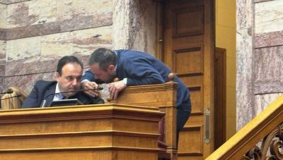 «Τετ α τετ» Φραγκίσκου Παρασύρη με τον Υπουργό Ψηφιακής Διακυβέρνησης  για το Κτηματολόγιο