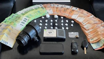 Ηράκλειο: Με χειροπέδες έμπορος ναρκωτικών-Διακινούσε κοκαΐνη και κάνναβη-Χιλιάδες ευρώ στην κατοχή του (Φωτο)