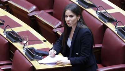 Ελένη Βατσινά: Παραμένουν μετέωροι οι απόφοιτοι των πρώην ΑΕΙ Τεχνολογικού Τομέα