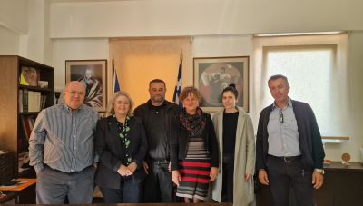 Συνάντηση για τη λειτουργία και βιωσιμότητα του Δημοτικού Σχολείου Θραψανού