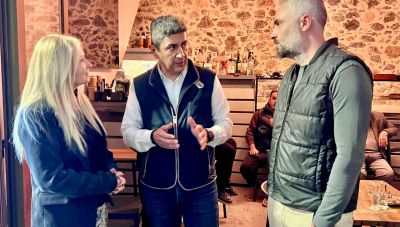 Στο χωριό της Ελιάς ο Λευτέρης Αυγενάκης - Τι είπε με τους κατοίκους