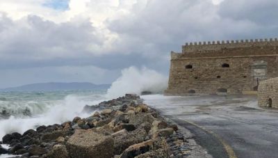 Το Κεντρικό Λιμεναρχείο Ηρακλείο προειδοποιεί για 8 μποφόρ την Πέμπτη
