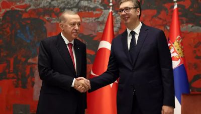 Ερντογάν: «Θα εξετάσουμε την συμπαραγωγή όπλων και drones με την Σερβία – Σε κάποιους ίσως δεν αρέσει αυτό»