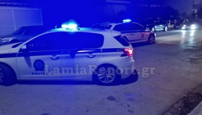 Καμένα Βούρλα: Νεκρή βρέθηκε 84χρονη στο σπίτι της με τραύμα στην πλάτη