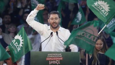ΠΑΣΟΚ εκλογές: Αρχηγός του ΠΑΣΟΚ ξανά ο Νίκος Ανδρουλάκης - Θριαμβευτική νίκη με 20 μονάδες μπροστά