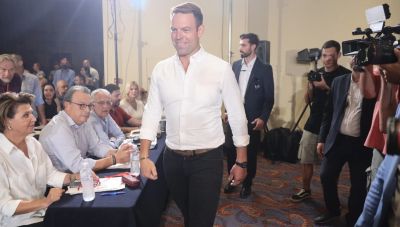 Στα δύο ο ΣΥΡΙΖΑ μετά το μπλόκο της υποψηφιότητας Κασσελάκη - Στο συνέδριο του Νοεμβρίου στρέφει τώρα τις ελπίδες του