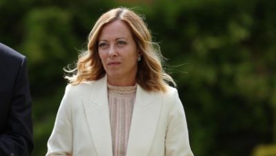 «Δεν υποκύπτω σε εκβιασμούς» λέει η Μελόνι μετά την παραβίαση του τραπεζικού λογαριασμού της (Βίντεο)