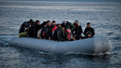 Συναγερμός στις Αρχές για 96 μετανάστες νότια της Κρήτης - Ψάχνουν τυχόν αγνοούμενους