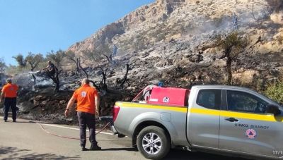 Φωτιά στη Βιάννο με ανέμους 8 μποφόρ σήμανε συναγερμό - Το μήνυμα Μπαριτάκη (φωτογραφίες)
