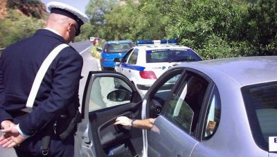 Κρήτη: Πατάνε το γκάζι οι Κρητικοί και οδηγούν χωρίς δίπλωμα – Τι έδειξαν οι τροχονομικοί έλεγχοι