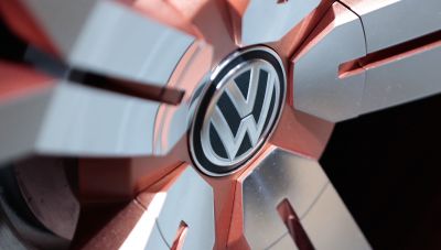 Κλυδωνίζεται η VW – Βουτιά 42% στα κέρδη, μονόδρομος η αναδιάρθρωση