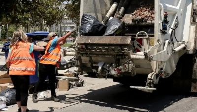 ΠΟΕ ΟΤΑ μετά το εργατικό ατύχημα στο Ρέθυμνο: Οι Δήμοι να λάβουν μέτρα για τα αντικείμενα που καταλήγουν στους κάδους απορριμμάτων