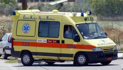 Ηράκλειο: Σύγκρουση φορτηγού με ΙΧ όχημα-Απεγκλωβίστηκε μια γυναίκα τραυματισμένη