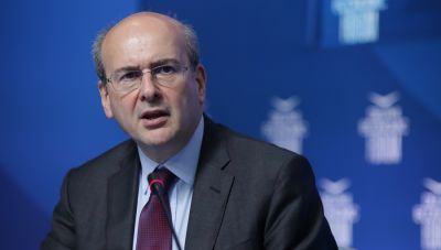 Χατζηδάκης: Στόχος η μείωση του χρέους κατά 20 μονάδες έως το 2028